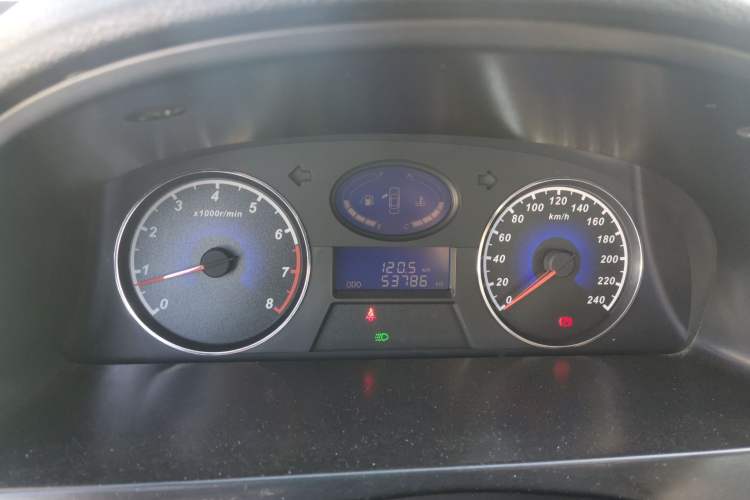 Used Geely Auto Classic Emgrand 2013 Sedan 1.5L Manual Entry-Level Model Instrument Cluster