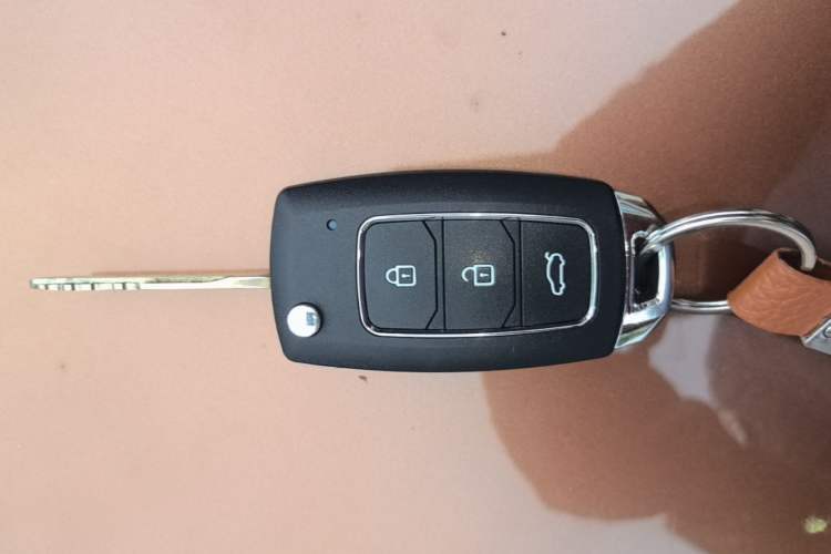 Used Geely Auto Classic Emgrand 2013 Sedan 1.5L Manual Entry-Level Model Vehicle Key