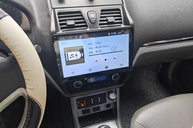 Used Geely Auto Classic Emgrand 2013 Sedan 1.8L Manual Elite CNG Model Audio And AC Panel