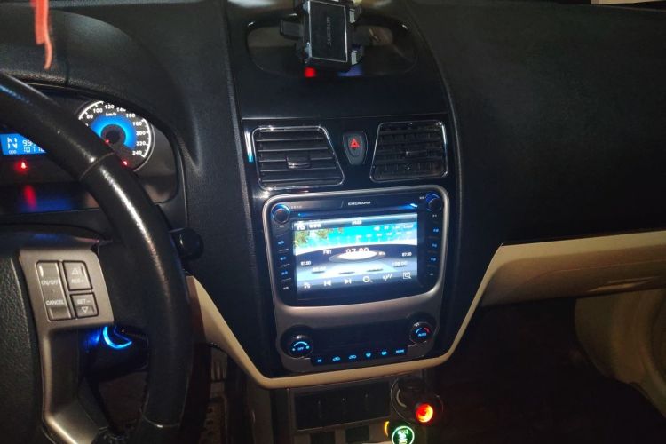 Used Geely Auto Classic Emgrand 2013 Sedan 1.8L CVT Elite Model Audio And AC Panel