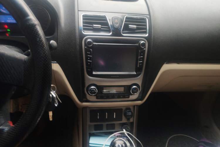 Used Geely Auto Classic Emgrand 2013 Sedan 1.5L Manual Elite Model Audio And AC Panel
