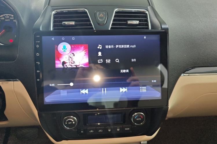 Used Geely Auto Classic Emgrand 2013 Sedan 1.8L CVT Elite Model Audio And AC Panel