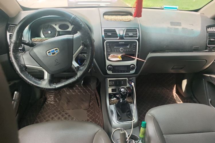 Used Geely Auto Classic Emgrand 2013 Sedan 1.8L Manual Entry-Level CNG Model Center Console