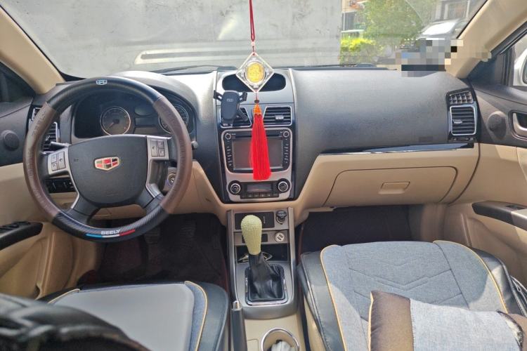 Used Geely Auto Classic Emgrand 2013 Sedan 1.8L Manual Elite Model Center Console