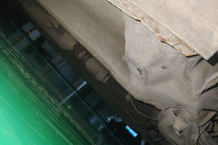 Used Geely Auto Classic Emgrand 2013 Sedan 1.8L CVT Elite Model Chassis Front Right