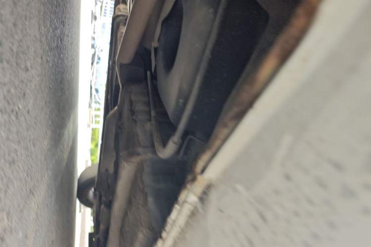Used Geely Auto Classic Emgrand 2013 Sedan 1.8L Manual Elite CNG Model Chassis Rear Right