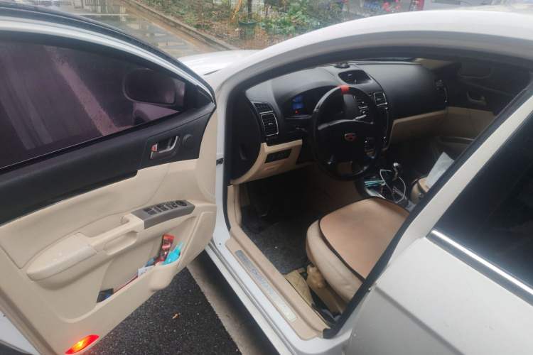 Used Geely Auto Classic Emgrand 2013 Sedan 1.5L Manual Elite Model Driver Seat