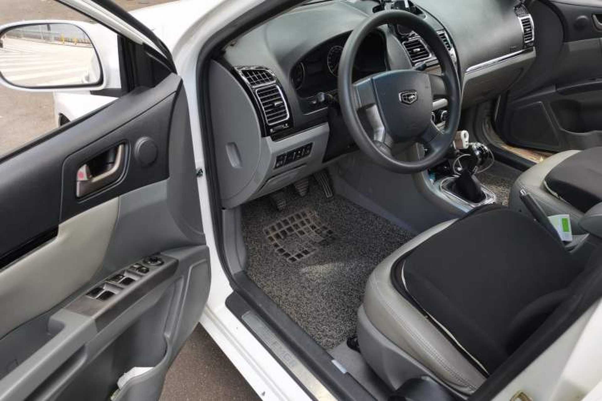 Used Geely Auto Classic Emgrand 2013 Sedan 1.5L Manual Entry-Level Model Driver Seat
