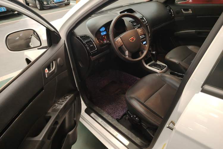 Used Geely Auto Classic Emgrand 2013 Hatchback 1.8L CVT Elite Model Driver Seat