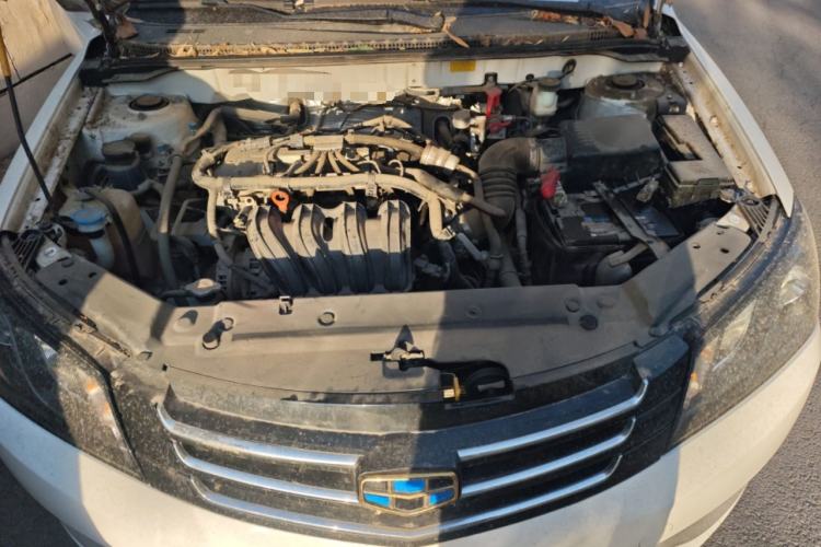 Used Geely Auto Classic Emgrand 2013 Sedan 1.8L Manual Entry-Level CNG Model Engine Bay