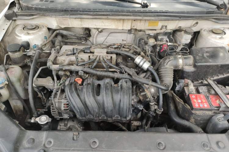 Used Geely Auto Classic Emgrand 2013 Sedan 1.8L Manual Elite CNG Model Engine Bay