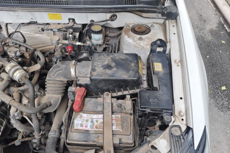 Used Geely Auto Classic Emgrand 2013 Sedan 1.8L Manual Elite CNG Model Engine Bay Left