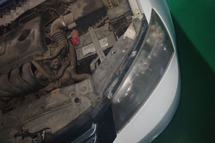 Used Geely Auto Classic Emgrand 2013 Sedan 1.8L CVT Elite Model Engine Bay Left