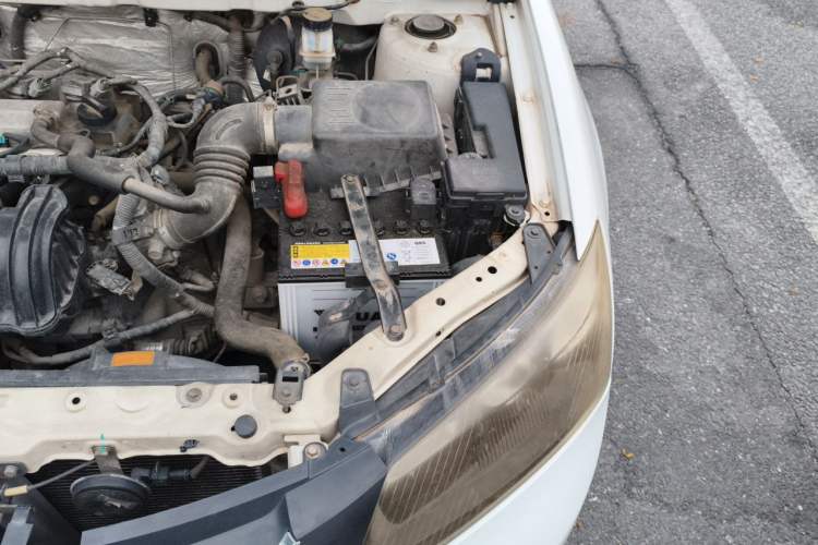 Used Geely Auto Classic Emgrand 2013 Sedan 1.5L Manual Entry-Level Model Engine Bay Left