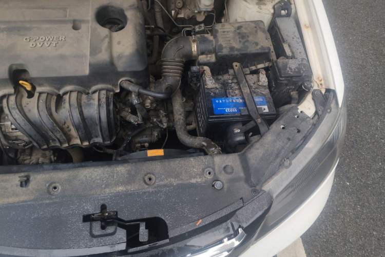 Used Geely Auto Classic Emgrand 2013 Sedan 1.5L Manual Elite Model Engine Bay Left