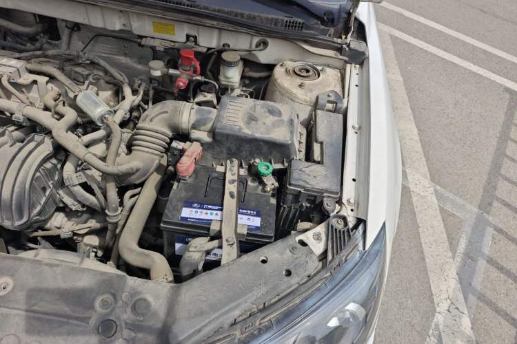 Used Geely Auto Classic Emgrand 2013 Sedan 1.8L Manual Elite CNG Model Engine Bay Left
