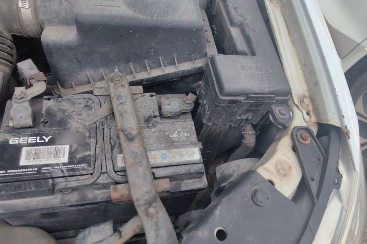 Used Geely Auto Classic Emgrand 2013 Hatchback 1.5L Manual Entry-Level Model Engine Bay Left