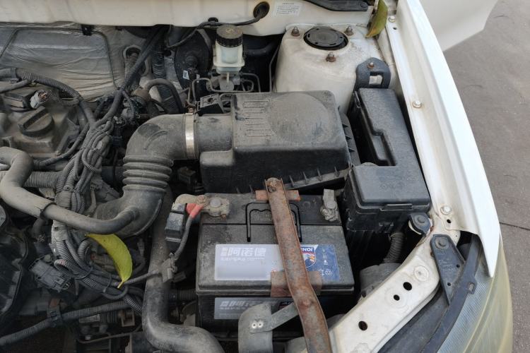 Used Geely Auto Classic Emgrand 2013 Sedan 1.5L Manual Entry-Level Model Engine Bay Left