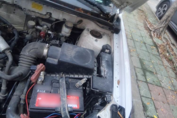 Used Geely Auto Classic Emgrand 2013 Sedan 1.8L Manual Entry-Level CNG Model Engine Bay Left