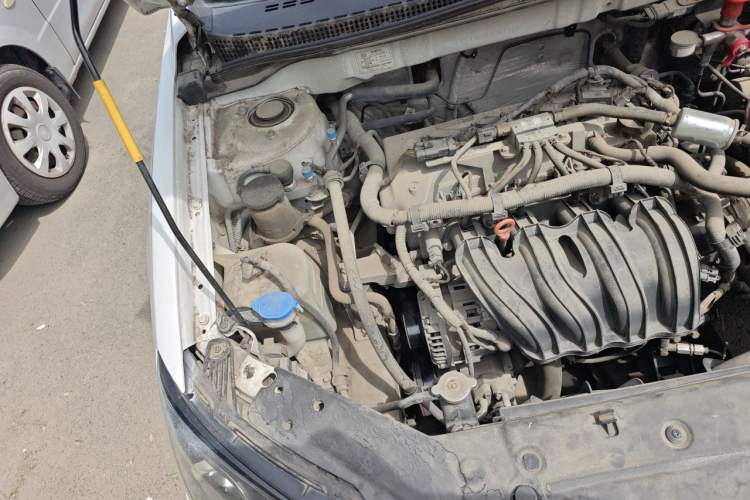 Used Geely Auto Classic Emgrand 2013 Sedan 1.8L Manual Elite CNG Model Engine Bay Right