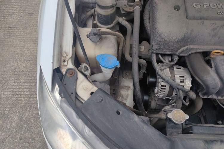 Used Geely Auto Classic Emgrand 2013 Hatchback 1.5L Manual Entry-Level Model Engine Bay Right