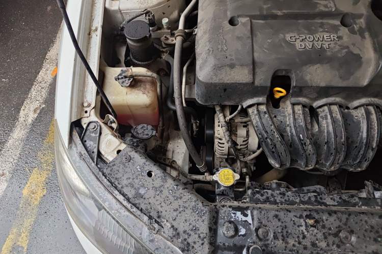 Used Geely Auto Classic Emgrand 2013 Hatchback 1.5L Manual Elite Model Engine Bay Right