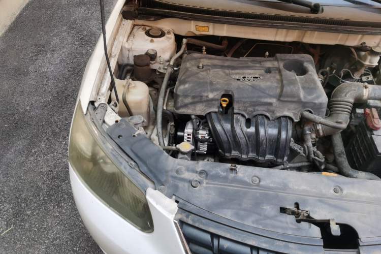 Used Geely Auto Classic Emgrand 2013 Hatchback 1.5L Manual Entry-Level Model Engine Bay Right