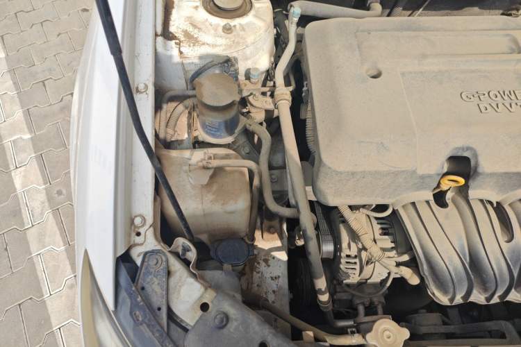 Used Geely Auto Classic Emgrand 2013 Sedan 1.8L Manual Elite Model Engine Bay Right