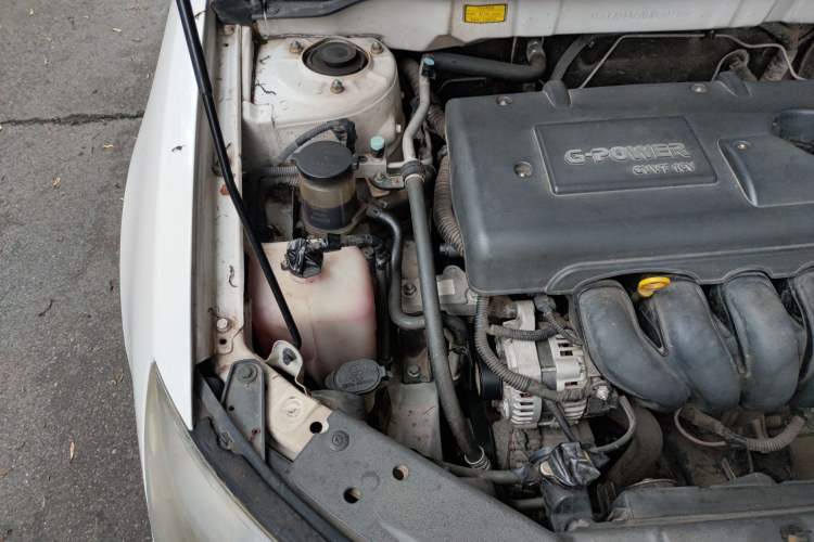 Used Geely Auto Classic Emgrand 2013 Sedan 1.8L CVT Elite Model Engine Bay Right