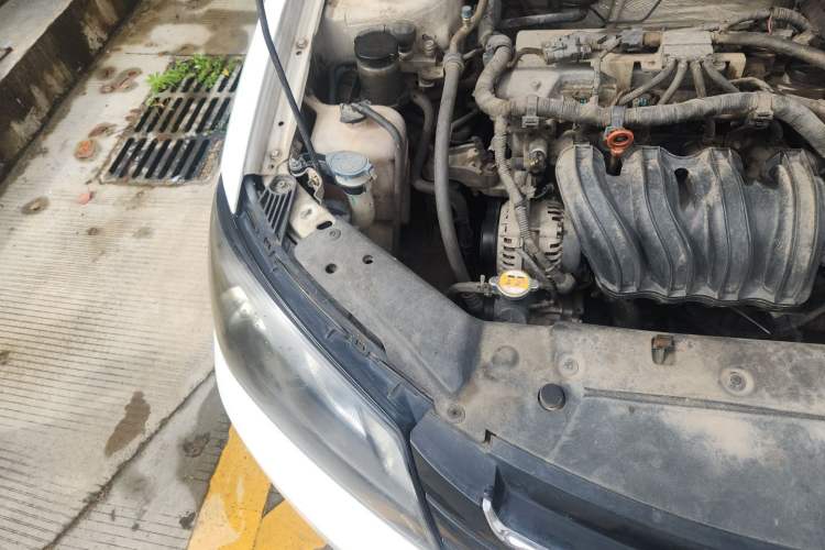 Used Geely Auto Classic Emgrand 2013 Sedan 1.8L Manual Elite Model Engine Bay Right