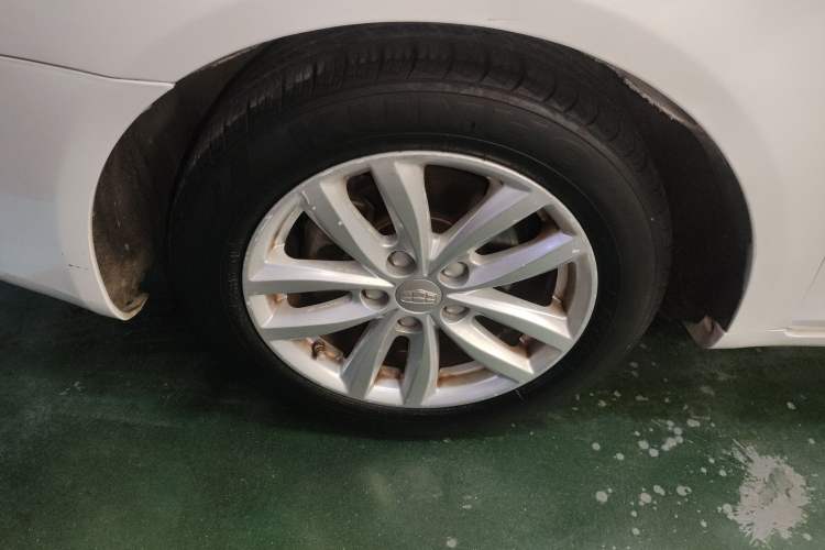 Used Geely Auto Classic Emgrand 2013 Sedan 1.8L CVT Prestige Model Exterior 1