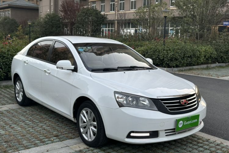 Used Geely Auto Classic Emgrand 2013 Sedan 1.8L Manual Elite Model Exterior 2