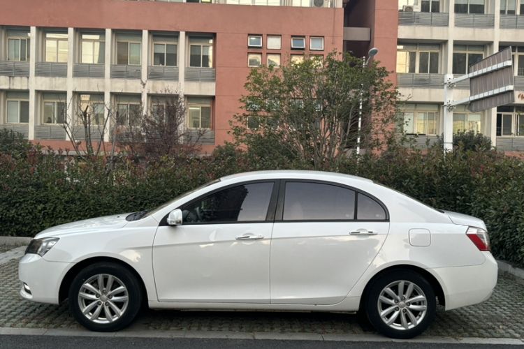 Used Geely Auto Classic Emgrand 2013 Sedan 1.8L Manual Elite Model Exterior 3