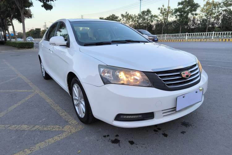 Used Geely Auto Classic Emgrand 2013 Sedan 1.8L CVT Prestige Model Exterior 4