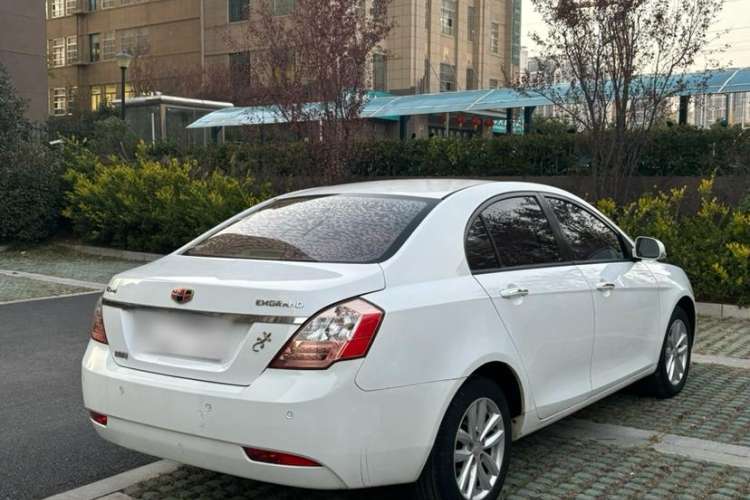 Used Geely Auto Classic Emgrand 2013 Sedan 1.8L Manual Elite Model Exterior 6