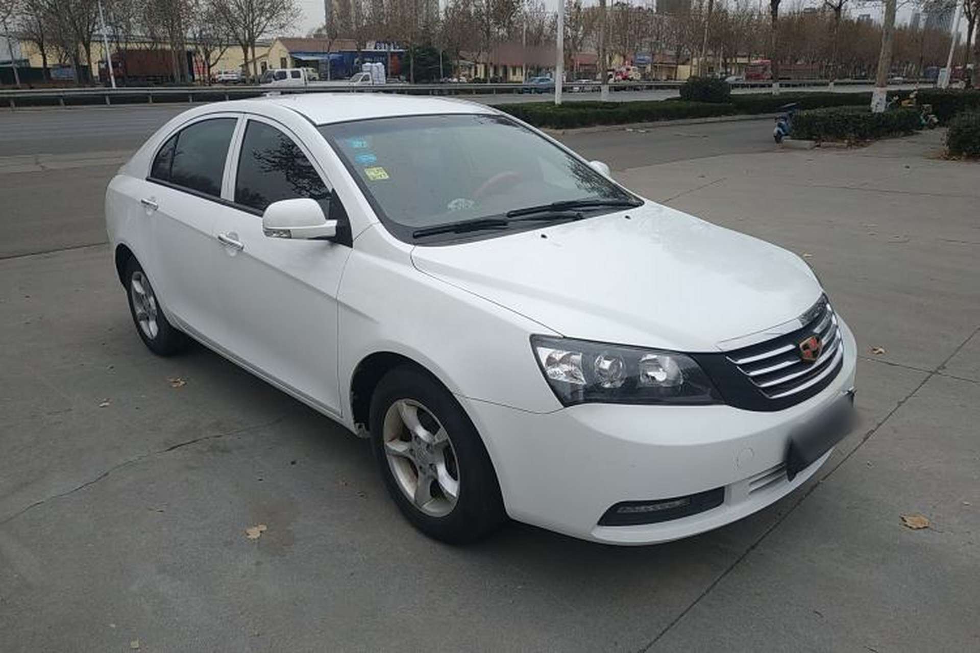 Used Geely Auto Classic Emgrand 2013 Sedan 1.5L Manual Entry-Level Model Front Right 45 Deg