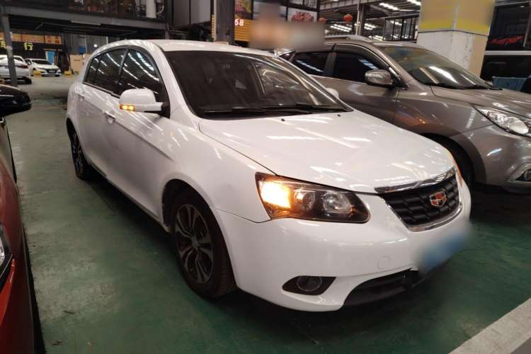 Used Geely Auto Classic Emgrand 2013 Hatchback 1.8L CVT Elite Model Front Right 45 Deg