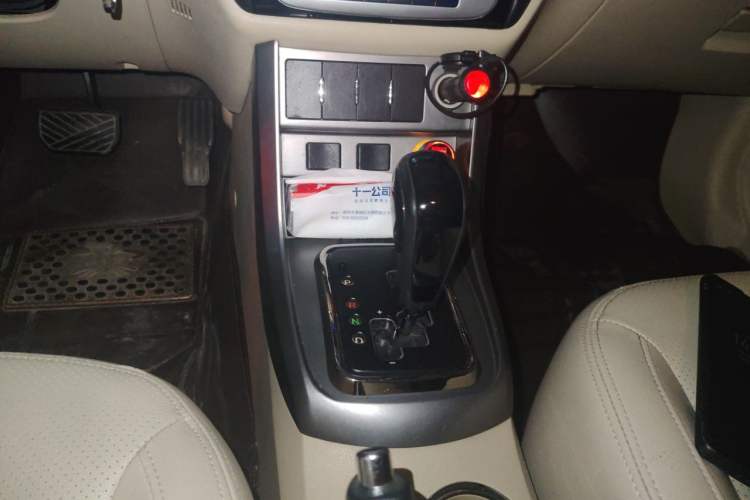 Used Geely Auto Classic Emgrand 2013 Sedan 1.8L CVT Elite Model Gear Lever