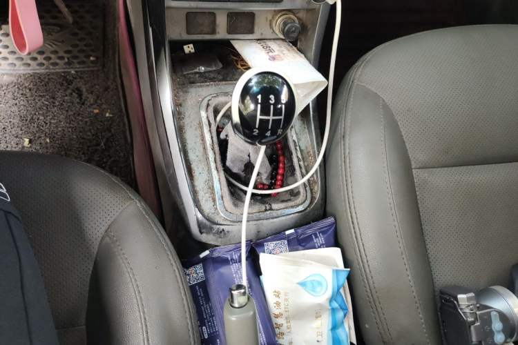 Used Geely Auto Classic Emgrand 2013 Sedan 1.8L Manual Elite CNG Model Gear Lever