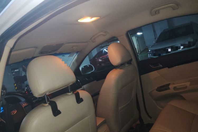 Used Geely Auto Classic Emgrand 2013 Sedan 1.8L CVT Elite Model Headliner
