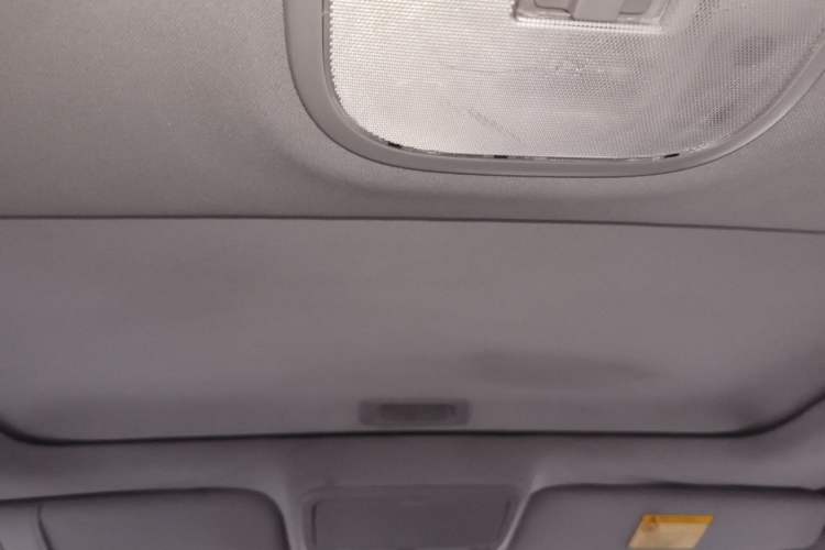 Used Geely Auto Classic Emgrand 2013 Sedan 1.5L Manual Entry-Level Model Headliner