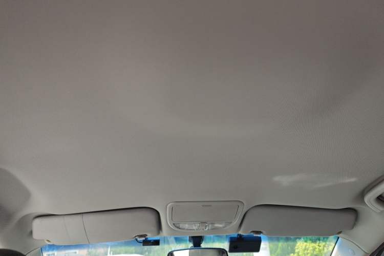 Used Geely Auto Classic Emgrand 2013 Sedan 1.8L Manual Elite CNG Model Headliner