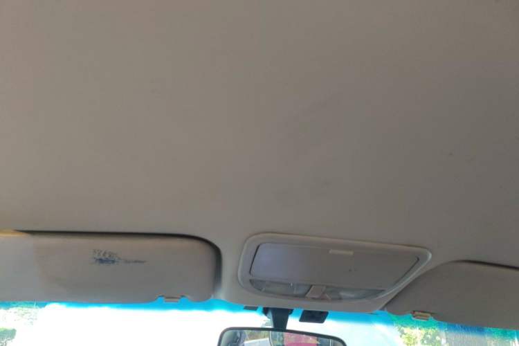 Used Geely Auto Classic Emgrand 2013 Sedan 1.8L CNG Manual Classic Comfort Model Headliner