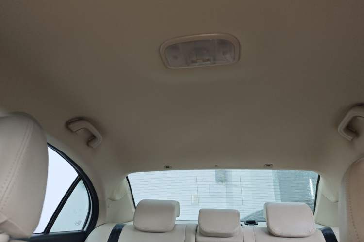 Used Geely Auto Classic Emgrand 2013 Sedan 1.8L CVT Elite Model Headliner