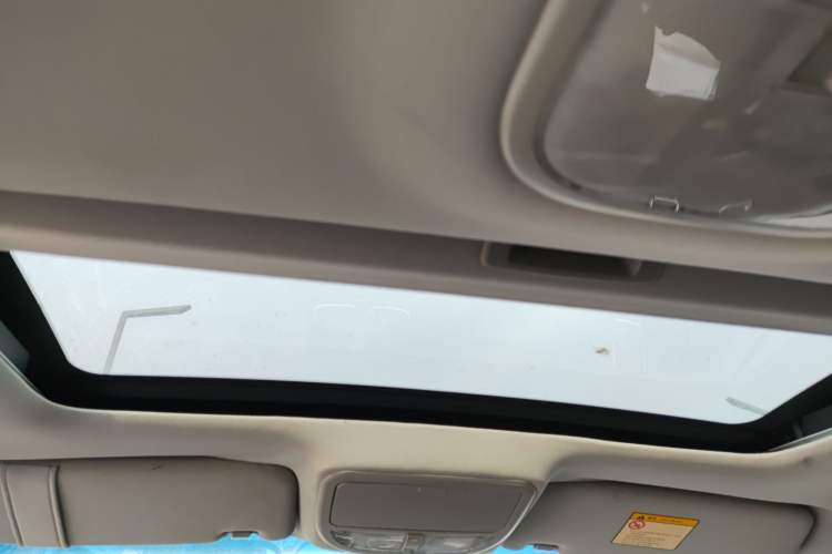 Used Geely Auto Classic Emgrand 2013 Hatchback 1.8L CVT Prestige Model Headliner