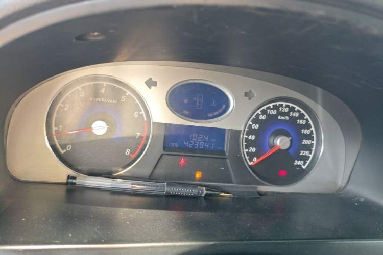 Used Geely Auto Classic Emgrand 2013 Sedan 1.8L CNG Manual Classic Comfort Model Instrument Cluster