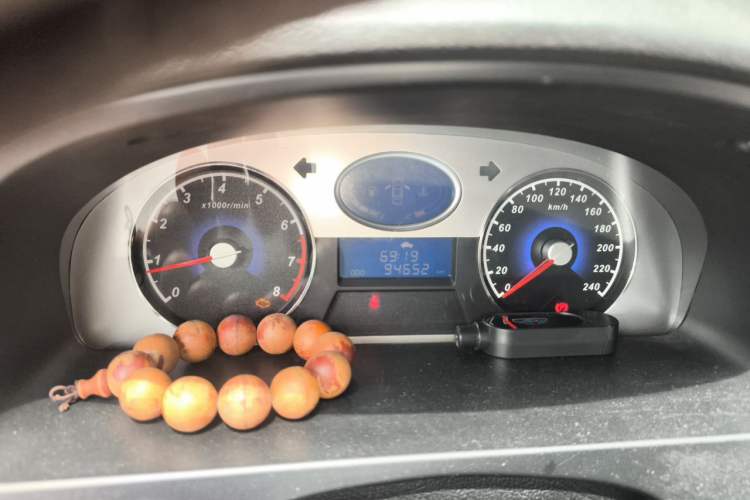 Used Geely Auto Classic Emgrand 2013 Sedan 1.8L Manual Entry-Level CNG Model Instrument Cluster