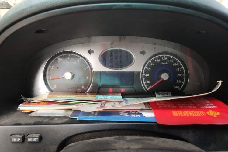 Used Geely Auto Classic Emgrand 2013 Sedan 1.8L Manual Elite CNG Model Instrument Cluster