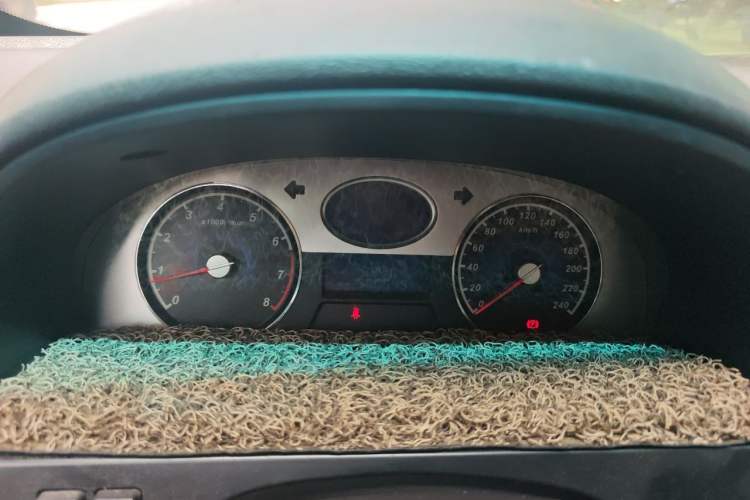Used Geely Auto Classic Emgrand 2013 Sedan 1.8L Manual Entry-Level CNG Model Instrument Cluster