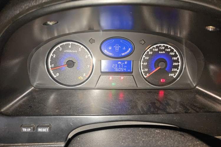 Used Geely Auto Classic Emgrand 2013 Sedan 1.5L Manual Entry-Level Model Instrument Cluster